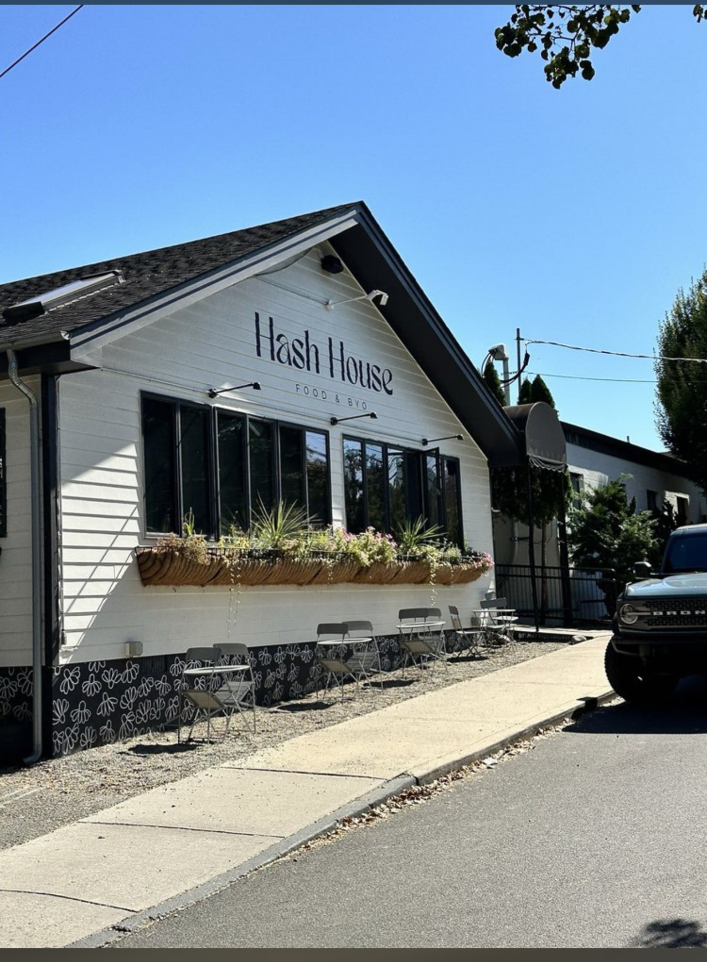 The storefront of Hash House on North Union Street in Lambertville